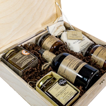 Wooden Gift Box  Navarino Icons – 6 items Wooden Gift Box  Navarino Icons – 6 items