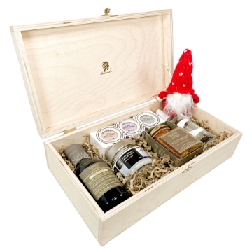 A Unique Gift of Greece in a Wooden Gift Box A Unique Gift of Greece in a Wooden Gift Box