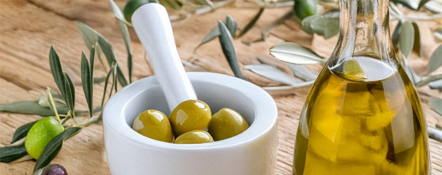 High-Phenolic Olive Oil: What It Is, How to Choose, and How to Use It